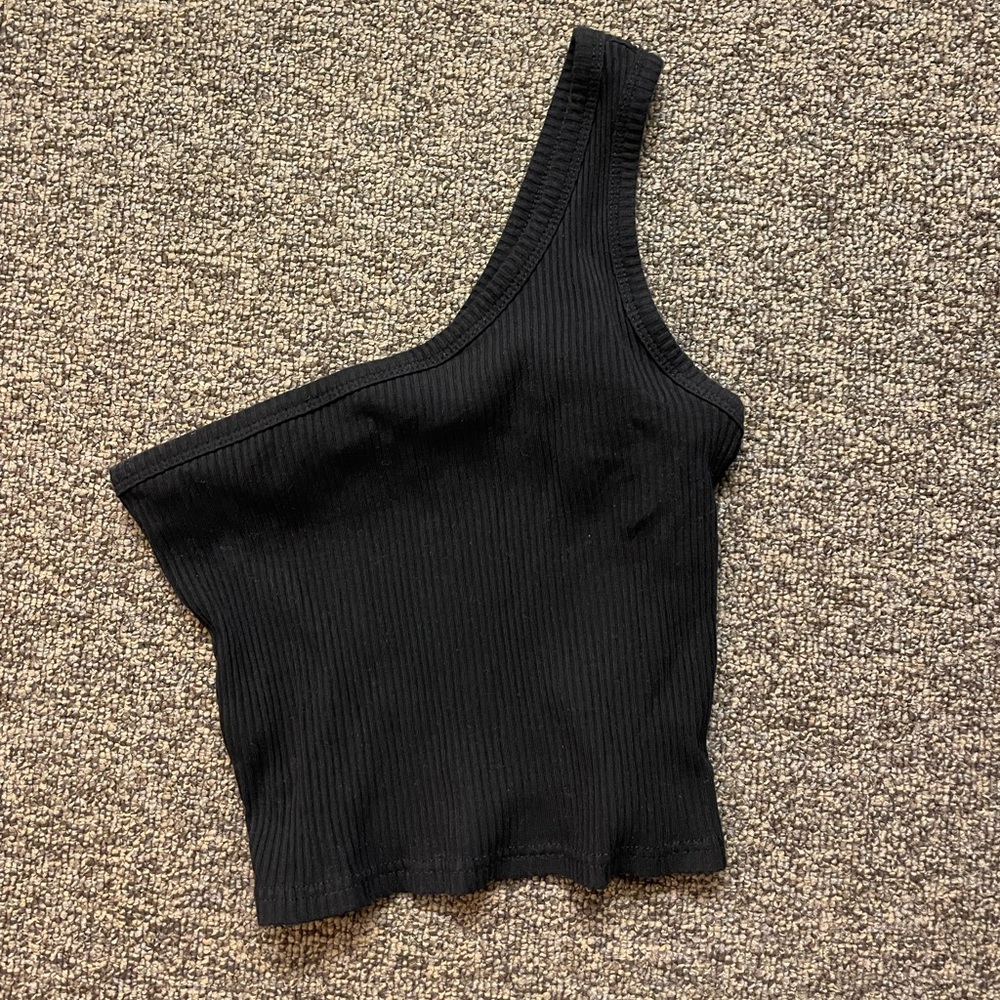 One-shoulder top